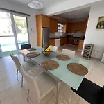 Βίλα Dene Hollow