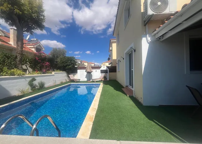 Dene Hollow * 필라